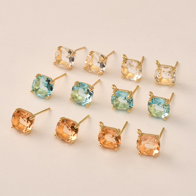 Pearl Stud Earrings - Boucles d'oreilles carrées en verre à