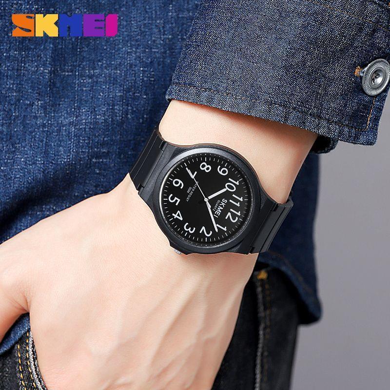 Montre à aiguilles numériques  - Moments Watches & Jewelry Burlington Reviews avis et prix