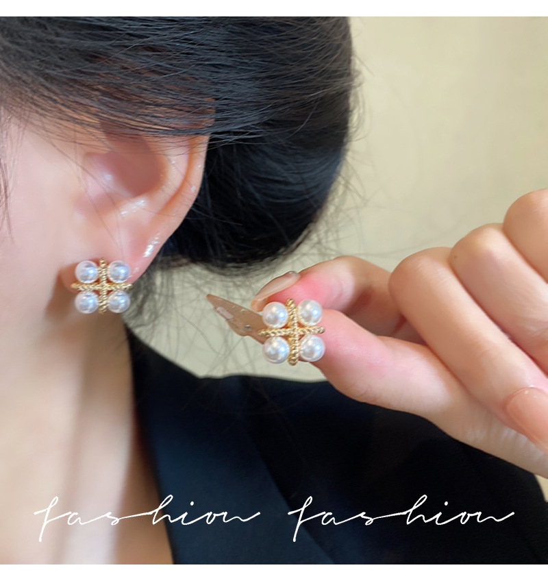 Boucles d'oreilles clous vinta - Pearl Stud Earrings avis et prix